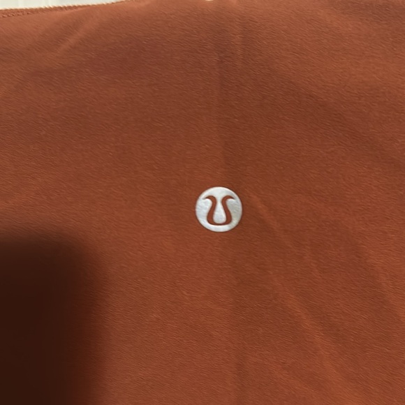 LULULEMON HIGH RISE ALIGN SHORT 8” rare discontinued colour - Picture 2 of 2